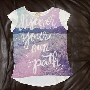 Joyfolie/Mia Joy Tee EUC size 10. LISTING IS FOR SHIRT ONLY